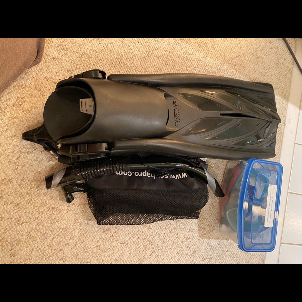 Scuba gear